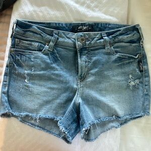 Silver Aiko Jean short size 28